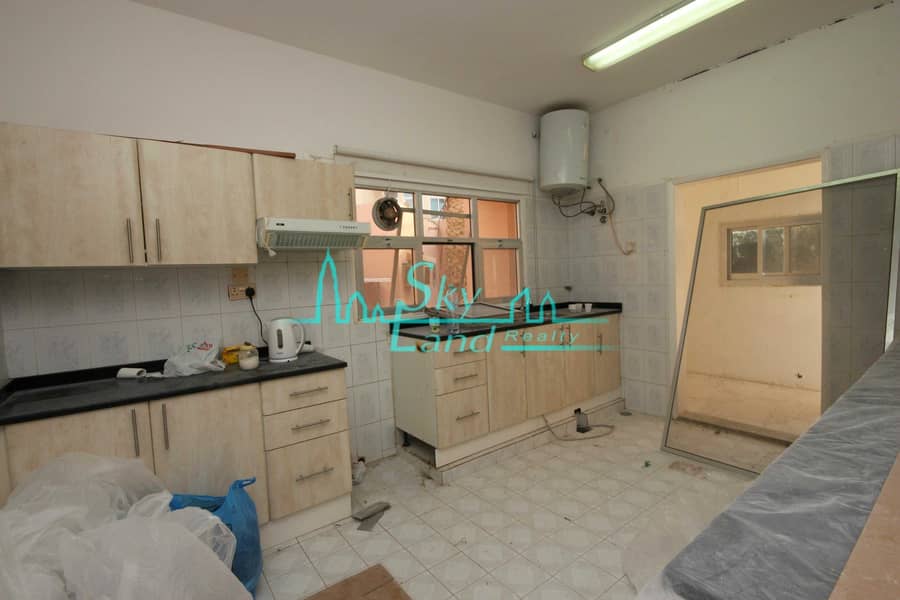 3 Very bright 3 Bed+M|Private Garden|Shared Pool