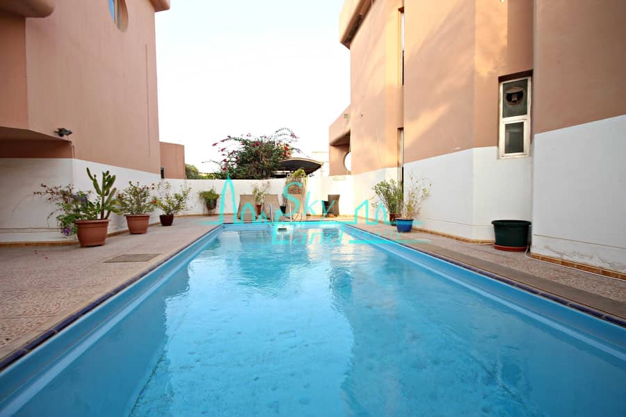 4 Very bright 3 Bed+M|Private Garden|Shared Pool
