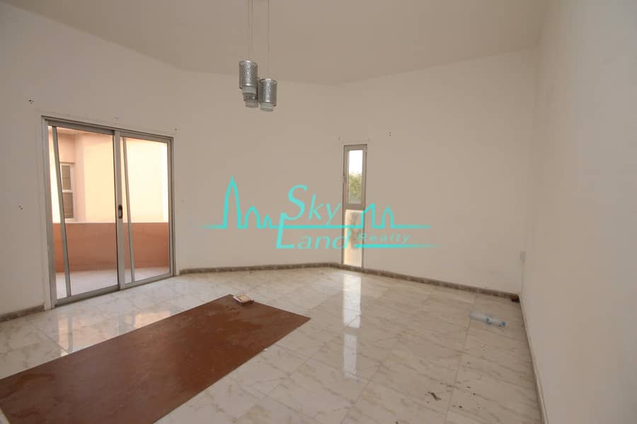 8 Very bright 3 Bed+M|Private Garden|Shared Pool