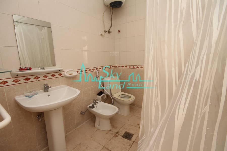 9 Very bright 3 Bed+M|Private Garden|Shared Pool