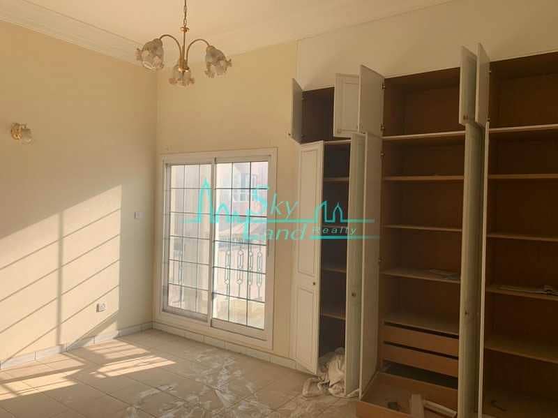 6 perfect location on Al Manara Road