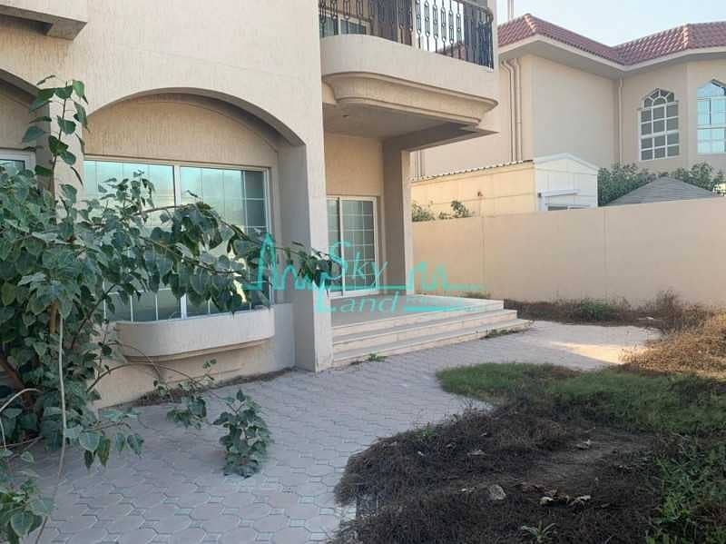 10 perfect location on Al Manara Road