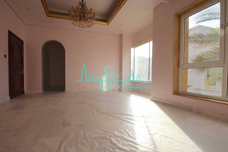 20 Beautiful 8 Bedroom | Big Basement | Arabic Style