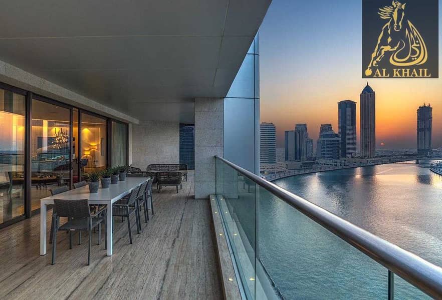 14 Stunning Half Floor Flat Burj Khalifa View Miami Style