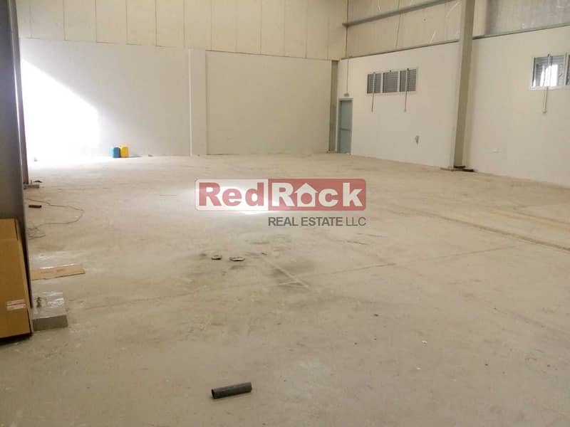 3 25 KW Power 2200 Sqft Warehouse in Jebel Ali for Aed 50K/Yr