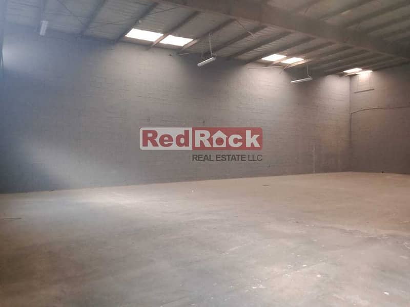 4 Clear Layout 3500 Sqf for rent in Al Quoz