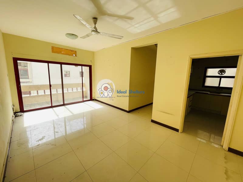 SPACIOUS 2 BHK | BALCONY | PARKING | ROLLA STREET | 1 MONTH FREE