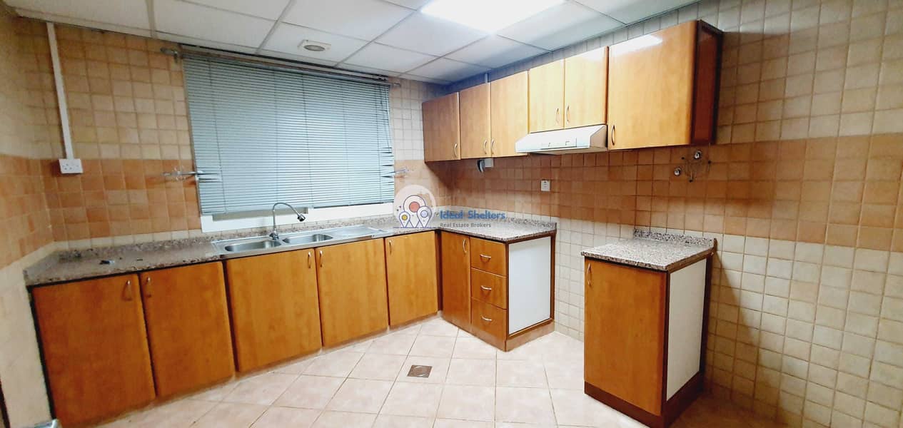 SPACIOUS 2BR BIG SIZE_HUGE HALL_ LAUNDRY ROOM MASTER ROOM_ WITH GYM++PARKING 40k