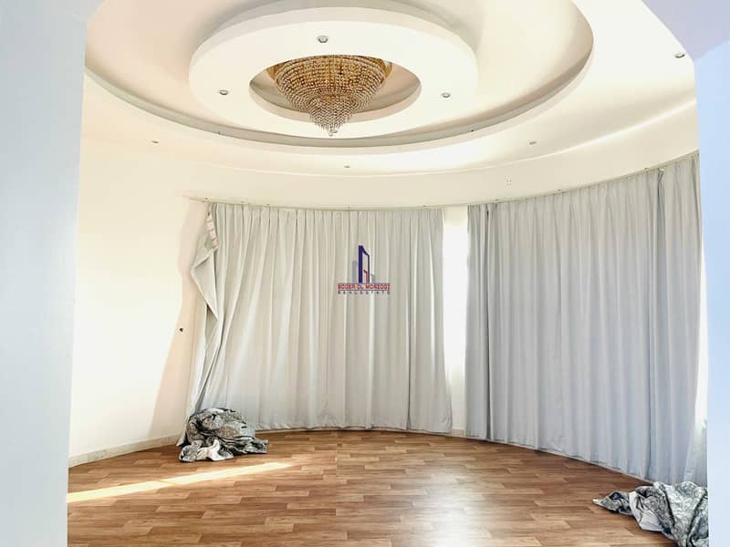 23 Lavish 5 Bedroom villa + Maid Room + driver Room | In  Elyash Sharjah