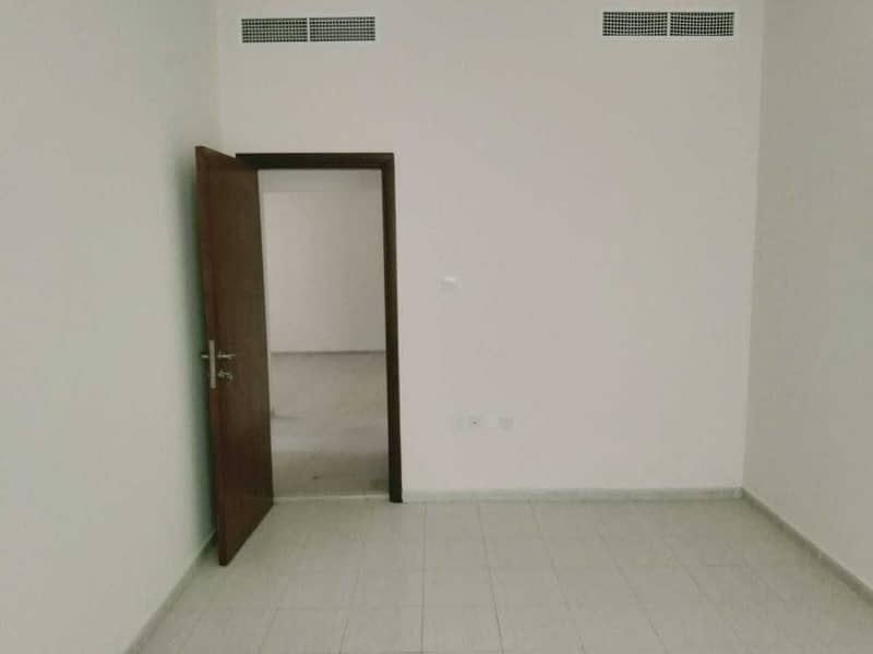 5 No Cash Deposit ! 1BHK WIth Huge Hall By 7 Cheaques Payment Near to Blood Bank New Muwaileh