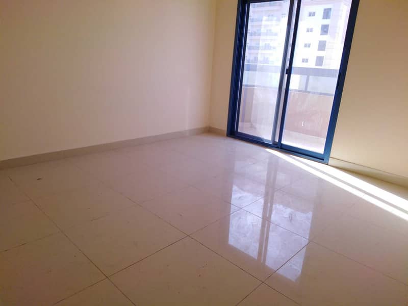 11 One Month Free 2Bhk With Balcony Seprate Room And Hall Opposite Sahara Walking Distance To Dubai RTA