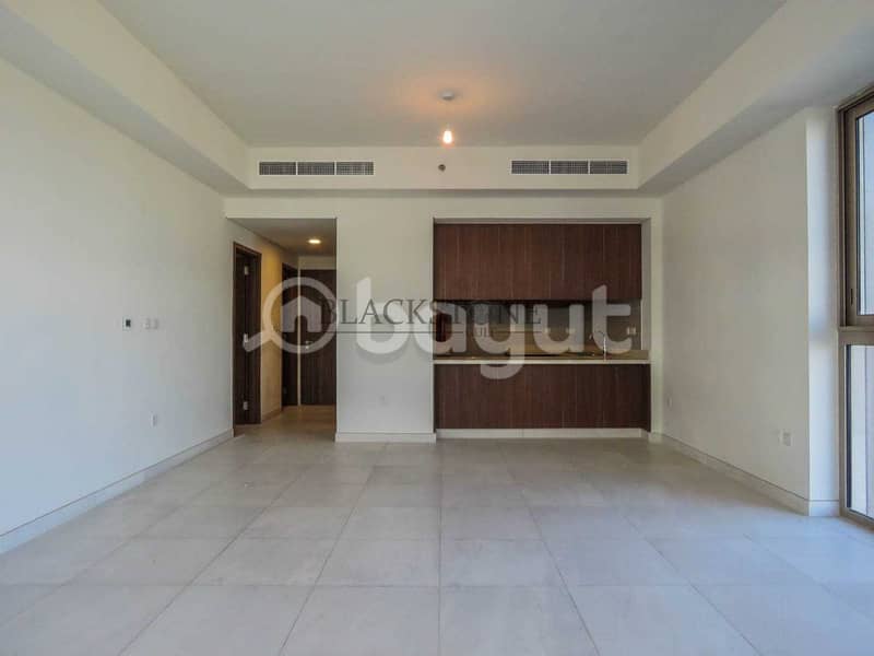 5 Immaculate 3 Bedroom Apartment + Maid's | Vacant – Ready to Move-in