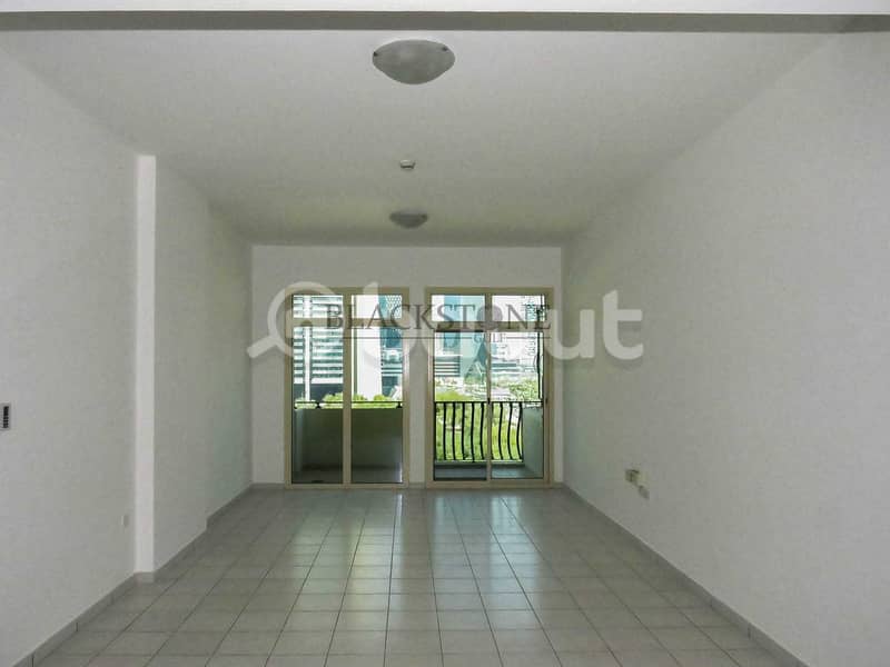 2 Cozy and Well-maintained 2 Bedroom Apartment with Balcony