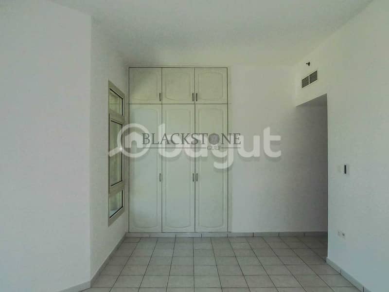 3 Cozy and Well-maintained 2 Bedroom Apartment with Balcony