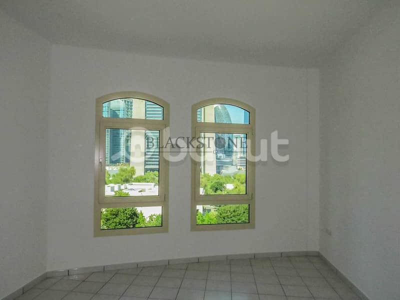 6 Cozy and Well-maintained 2 Bedroom Apartment with Balcony
