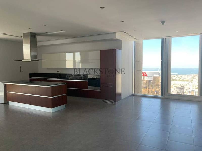 2 Cozy 1BR apartment with stunning Burj Khalifa View | High Floor