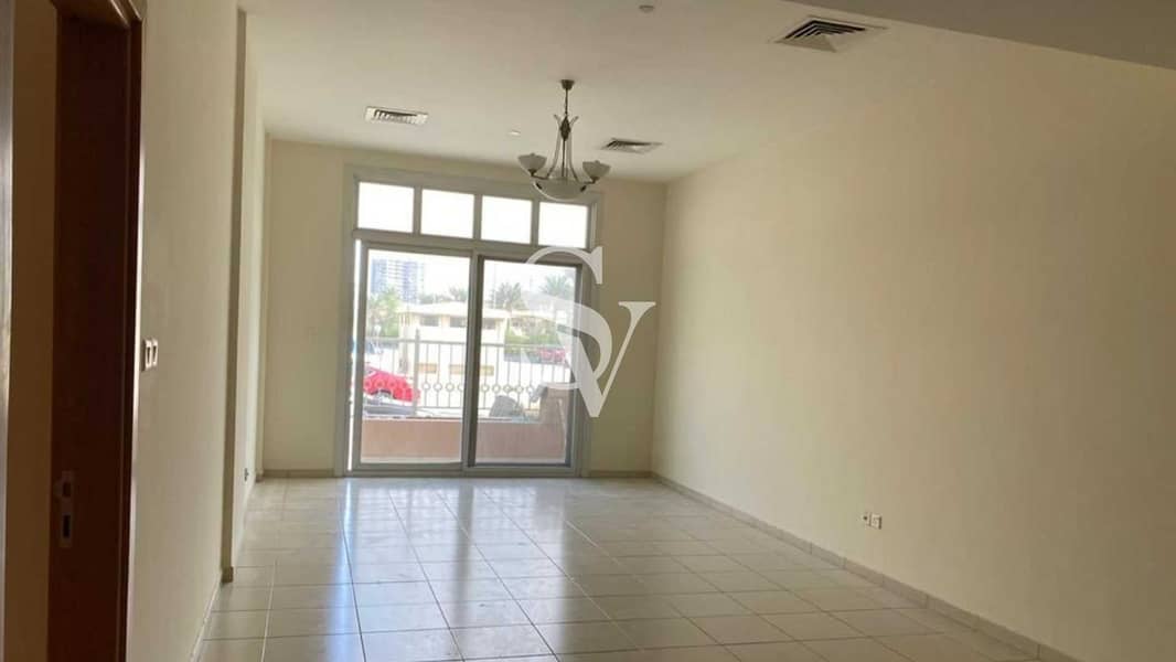 6 Huge 1 BR with Terrace |  Well Maintained