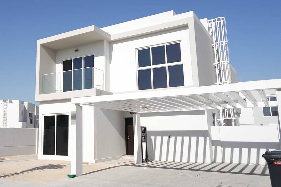 STAND ALONE VILLA |5 BEDROOMS + MAIDS | RENTED