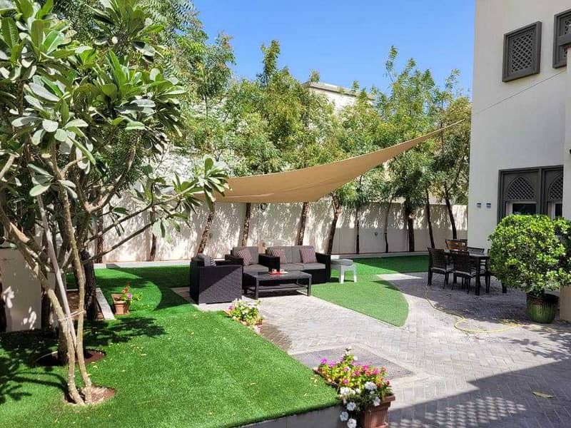 Best Deal | Legacy 3 Bed Small + M | District 8 Best Deal | Legacy 3 Bed Small + M | District 8