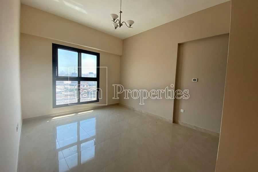 9 3bedroom + Maid | Partial Lake  view | Mid floor