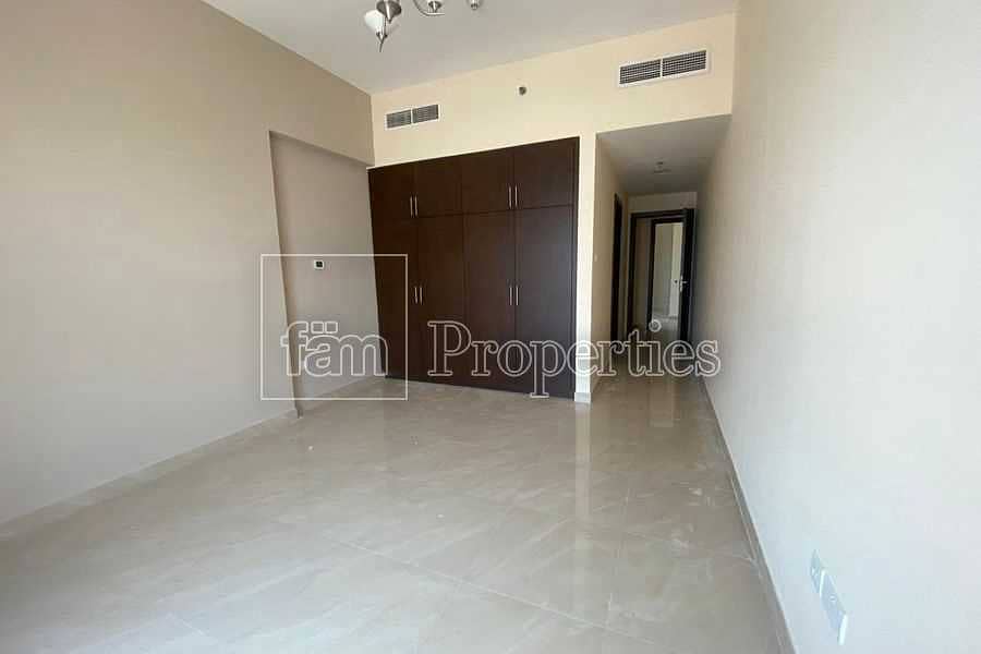 10 3bedroom + Maid | Partial Lake  view | Mid floor