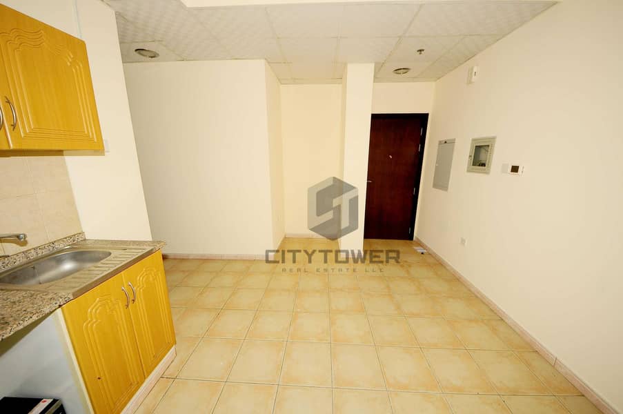 Affordable Studio Apartment near Al Ghurair Mall Affordable Studio Apartment near Al Ghurair Mall