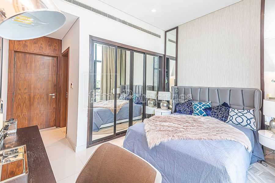 14 Single Row | Opp Pool & Park | Luxury Furnished