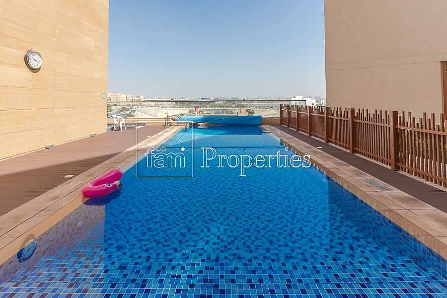 13 Dubai Wharf | Studio Spacious | Pool View
