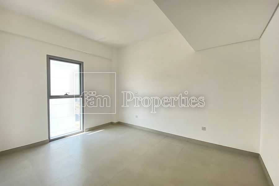 8 Pool View | Spacious Living Area | Rented