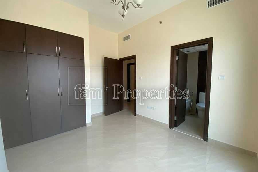 5 3bedroom + Maid | Partial Lake view | Mid floor  |