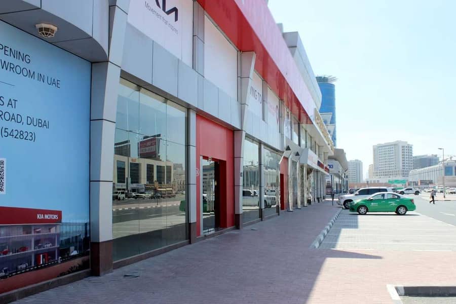 5 Huge Showroom  Facing al Etihad Main Road  Near DNATA high visibility
