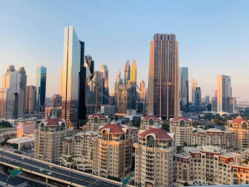 11 LUXURIOUS STUDIO APARTMENT IN DOWNTOWN DUBAI