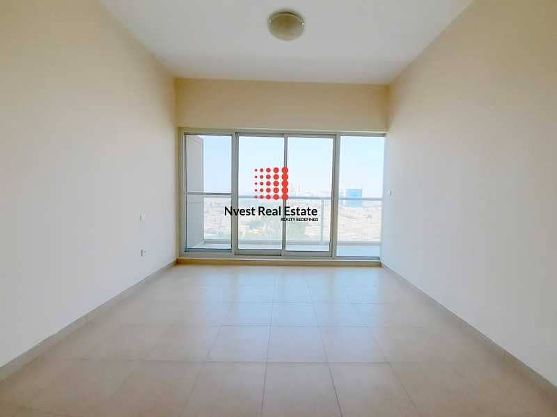 7 Chiller Free | Spacious Apt| Opp To Mall | Nice View