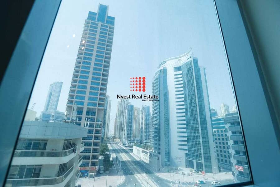 17 High End Property | Burj Khalifa View | Close to Metro Station | Chiller Free