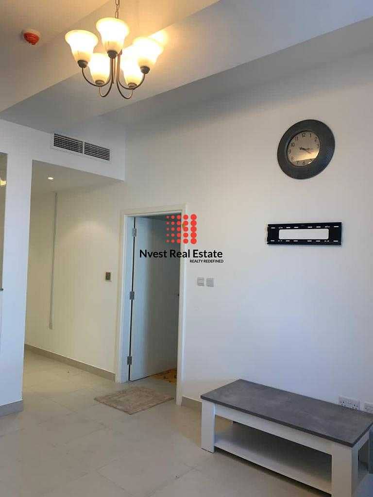 15 AMAZING FULLY FURNISHED 1 BR IN THE HEART OF DUBAI