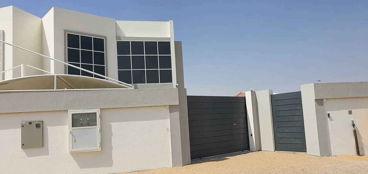 Modern design*The most luxury 5bedroom+maidsroom villa 6000sqft rent 130k in 4chqs in al tai area