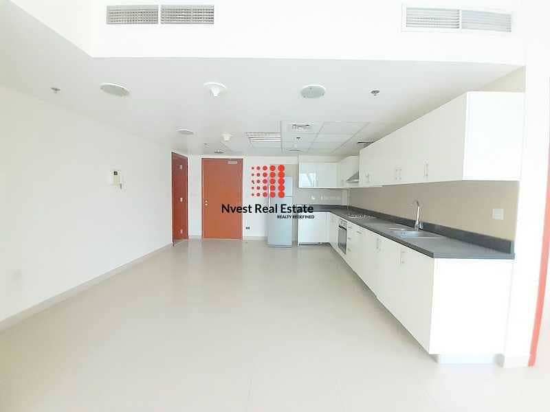 6 well Maintained Semi Furnished | Bright Apt | Nice view |