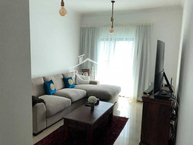 4 Amazing furnished unit with best view