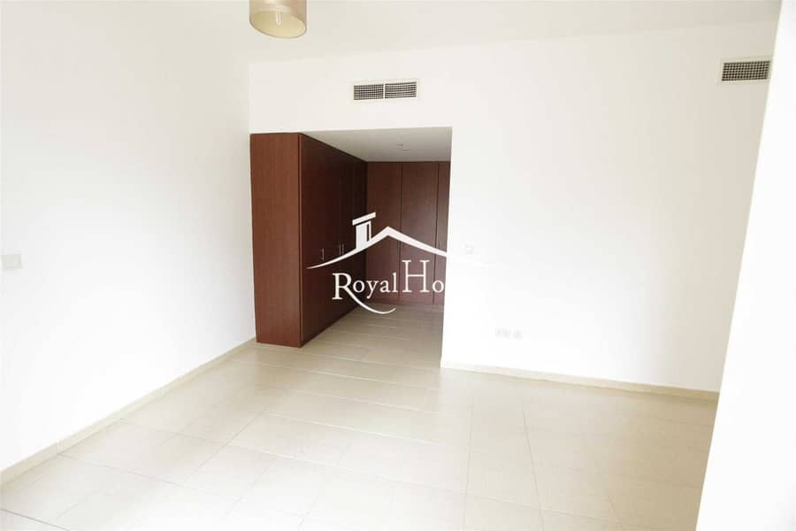 3 Spacious 1BR Unfurnished | Sea View | Low Floor