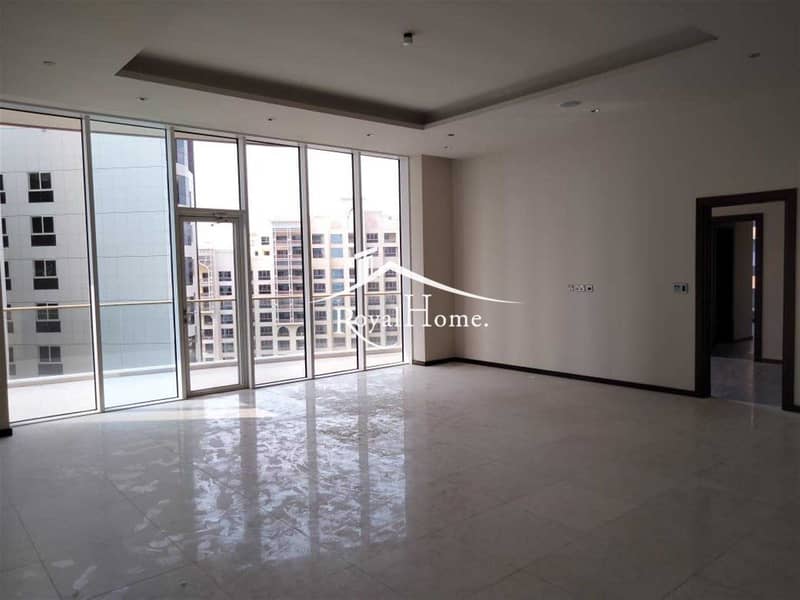 3 Super luxury living 3BR + Study + MR + Pantry Apartment with Large Layout. Amazing View
