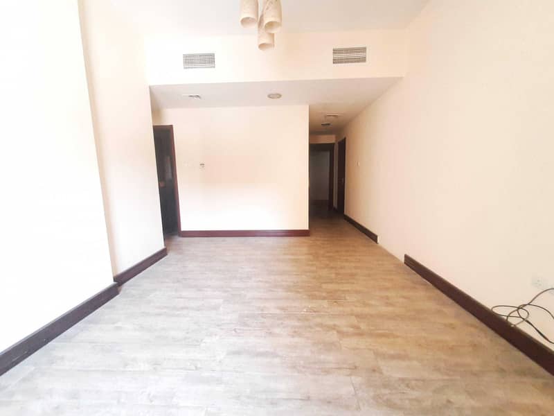 4 No cash deposit// distinctly finishing// lavish 1bhk // car parking free// new Muwailah