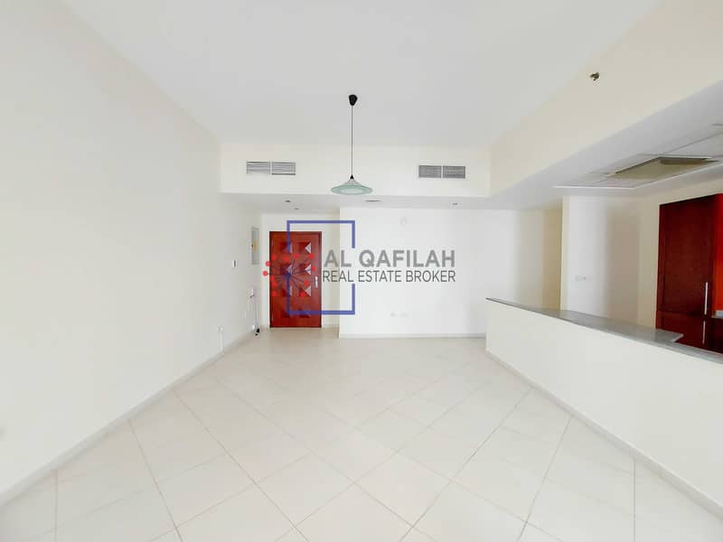 Chiller Free | Sheikh Zayed Rd View | Prime Location |