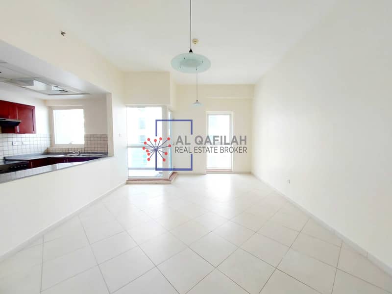 3 Chiller Free | Sheikh Zayed Rd View | Prime Location |