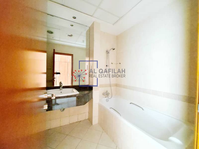 11 Chiller Free | Sheikh Zayed Rd View | Prime Location |
