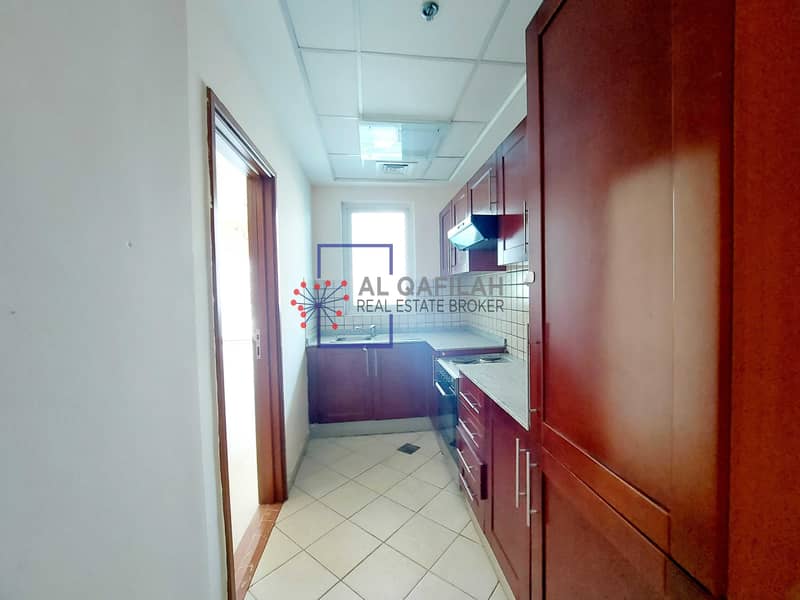 3 Spacious 1br | Laundry + Store Room | Sheikh Zayed Rd View |