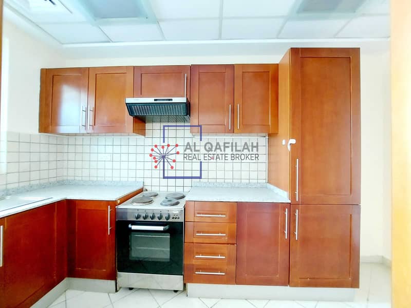 6 Spacious 1br | Laundry + Store Room | Sheikh Zayed Rd View |
