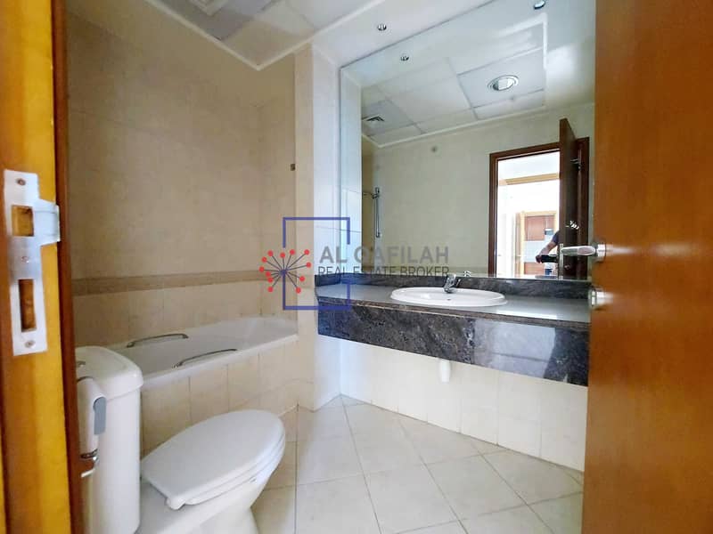 9 Spacious 1br | Laundry + Store Room | Sheikh Zayed Rd View |