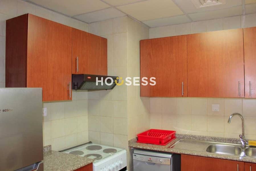 9 MID FLOOR | SPACIOUS | FURNISHED APARTMENT