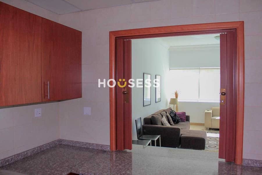 4 MID FLOOR | SPACIOUS | FURNISHED APARTMENT