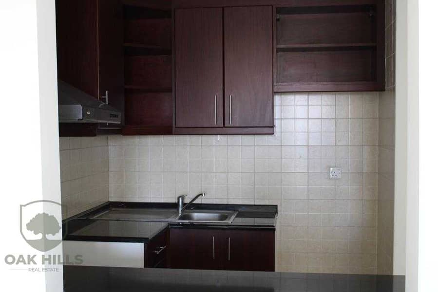 6 Studio with Extra wardrobe| Near To Metro